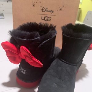 UGG Kids Girls Sweetie Bow (Big Kid)